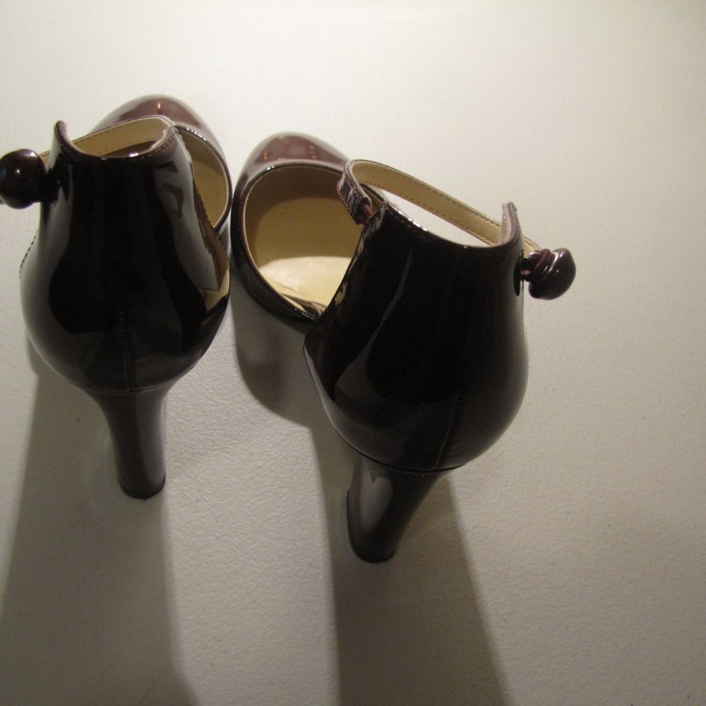 Shoes - Picture 2 of 3